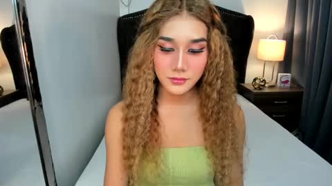 Sophia online show from December 2024 11:56:02 AM