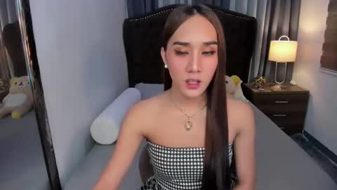 Sophia online show from February 2025 09:20:02 PM