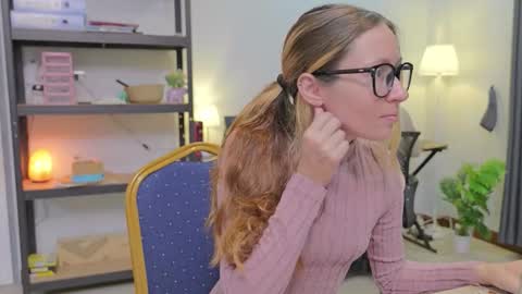 Snapshot of ellcrys chatting on November 2025 10:09:02 PM im Elsa lets go Subscribe to my OF and Youtube -35 online show from November 2025 10:09:02 PM