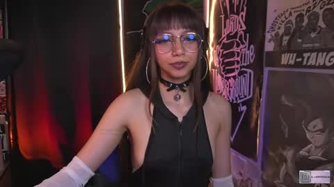 follow me on instagram .    online show from October 2025 04:33:01 PM