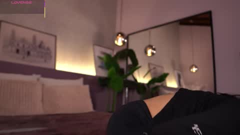 Elle Diane online show from November 2025 10:08:02 PM