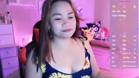 Snapshot of elleelle123 chatting on April 2026 01:47:02 AM Ann online show from April 2026 01:47:02 AM