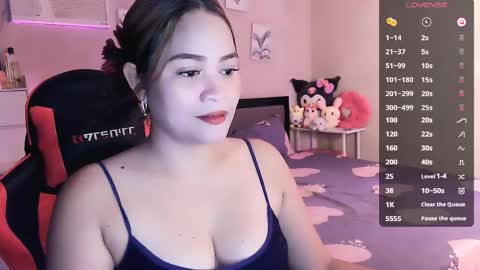 Snapshot of elleelle123 chatting on May 2026 01:24:01 AM Ann online show from May 2026 01:24:01 AM