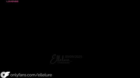 Snapshot of ellelure_ chatting on September 2025 11:59:01 PM Linda Restrepo online show from September 2025 11:59:01 PM