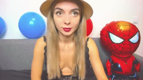 ellen_flow online show from December 2024 06:09:01 PM