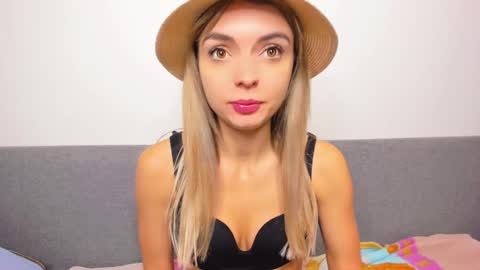 ellen_flow online show from March 2025 09:46:02 PM