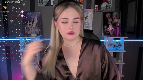 Maria online show from November 2025 05:36:02 PM