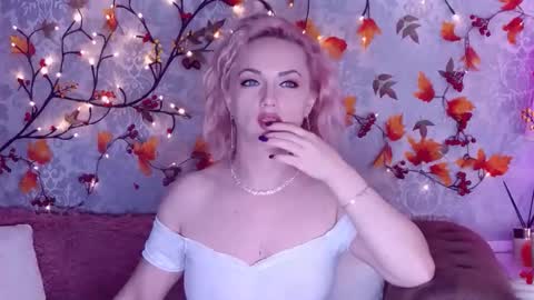 Snapshot of ellianareese chatting on September 2025 02:24:01 AM Elliana online show from September 2025 02:24:01 AM