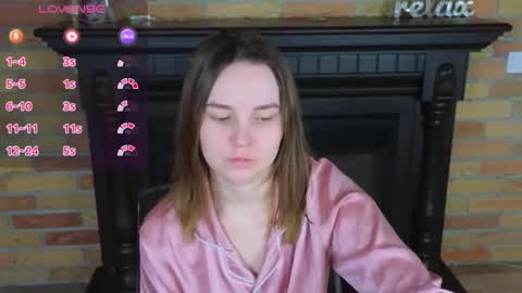 Snapshot of ellie_babyy chatting on April 2026 06:50:01 AM Ellie online show from April 2026 06:50:01 AM