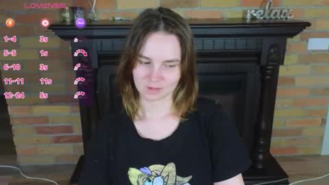 Snapshot of ellie_babyy chatting on May 2026 08:16:02 PM Ellie online show from May 2026 08:16:02 PM