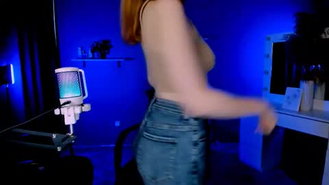 Ellie online show from October 2025 01:34:01 AM