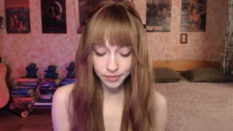 ellie_friendly online show from April 2026 10:51:02 PM