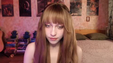 ellie_friendly online show from April 2026 10:23:01 PM