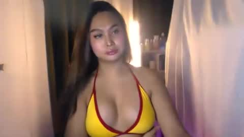 Snapshot of elliecummers chatting on June 2026 03:47:01 PM ellie online show from June 2026 03:47:01 PM