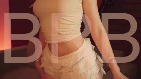 elliecutes online show from February 2026 05:28:02 AM