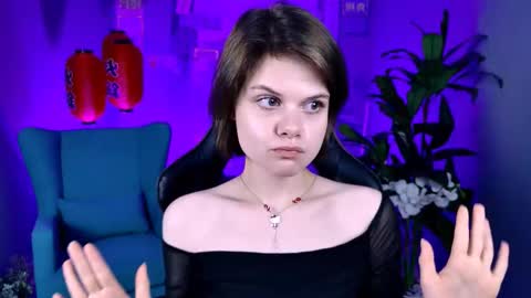 elliemurler online show from November 2025 01:00:01 PM