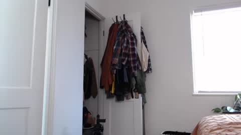 Ellie Rowyn online show from May 2026 07:18:01 PM