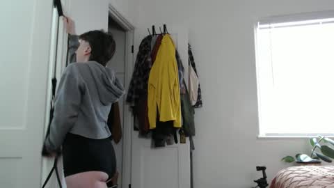 Ellie Rowyn online show from May 2026 06:37:01 PM