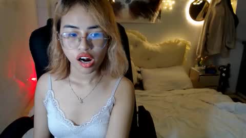 Snapshot of ellieyun chatting on September 2025 01:03:01 PM ellieyun online show from September 2025 01:03:01 PM