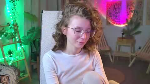 Elli online show from April 2026 07:13:02 AM