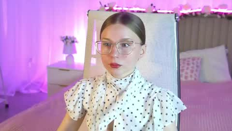 Elli online show from May 2026 06:30:01 AM