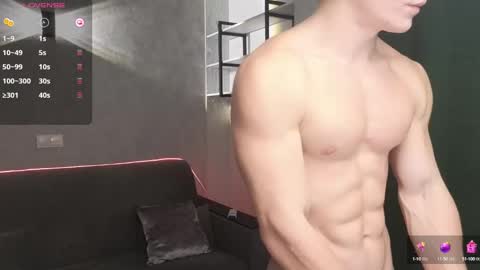 elliot_muscle04 online show from February 2025 04:53:02 PM