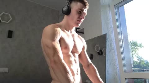 Snapshot of elliot_muscle04 chatting on June 2026 03:24:01 PM elliot_muscle04 online show from June 2026 03:24:01 PM