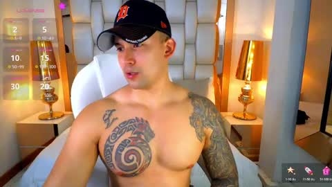 E L L I O T    V E L E Z online show from April 2026 09:15:01 PM