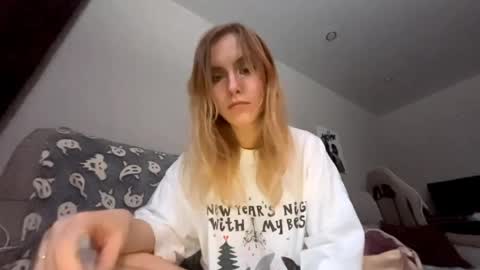 Alisandra online show from April 2026 03:43:01 PM