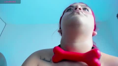 Snapshot of ellope chatting on November 2025 11:03:01 PM Ellope online show from November 2025 11:03:01 PM