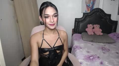 ELLORREY online show from April 2026 05:01:02 AM