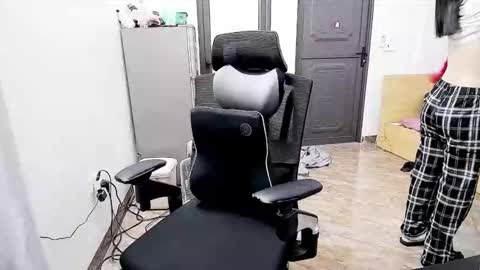 ellsa9x online show from February 2026 02:38:01 AM