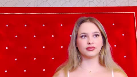 Elsa Jean online show from November 2025 03:28:01 AM