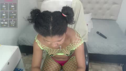 Elly online show from October 2025 09:49:02 PM