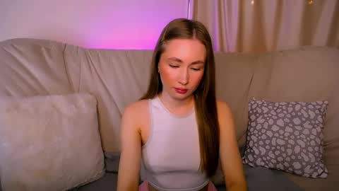  Elly  online show from March 2026 03:17:01 AM