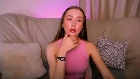  Elly  online show from April 2026 03:12:01 AM