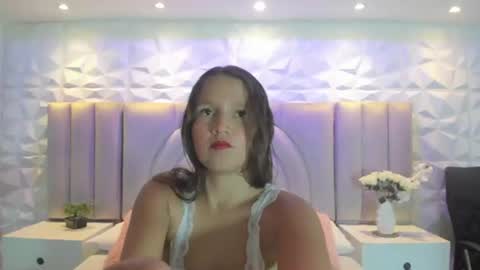 Ellye online show from June 2026 11:20:02 AM