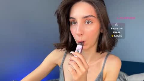 Im online Fri Sun Mon Tue Thu Fri Sat3 from 1000 online show from March 2025 06:43:01 AM