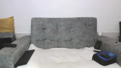 Elodie online show from April 2026 09:37:01 AM