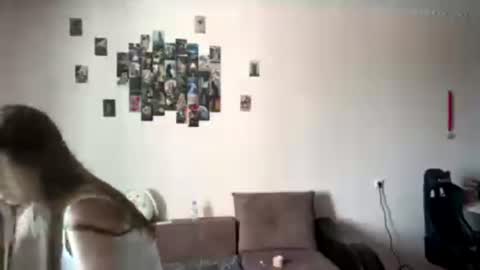 eloiscolins online show from June 2026 04:34:01 AM