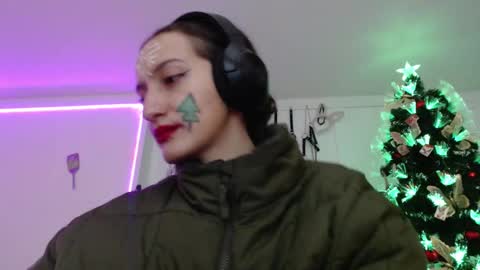 Chelsea  Please help me to reach 100 thumbs up online show from December 2024 02:44:02 AM