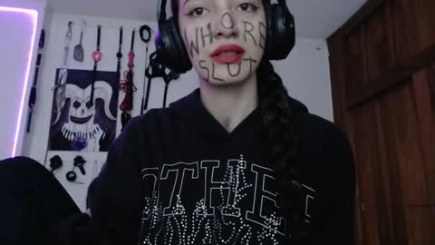 Chelsea  Please help me to reach 100 thumbs up online show from January 2025 02:53:01 AM