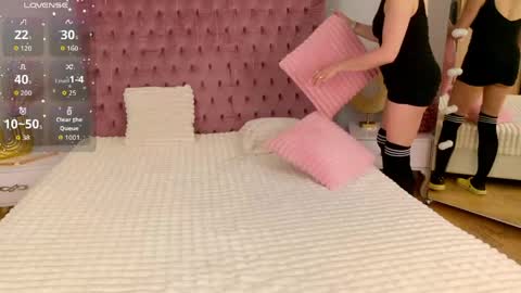 Snapshot of eloise_by chatting on May 2026 07:03:01 AM eloise_by online show from May 2026 07:03:01 AM