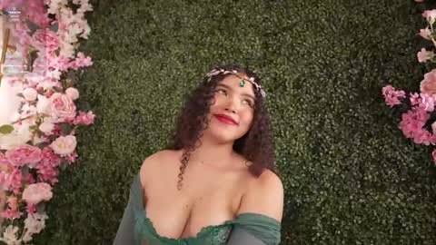 Snapshot of eloise_sweet_ chatting on June 2026 12:19:01 PM Eloise online show from June 2026 12:19:01 PM