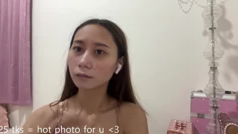 Snapshot of eloisprovino chatting on June 2026 04:13:01 AM Eva online show from June 2026 04:13:01 AM