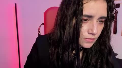 elowen_halley1 online show from February 2026 06:38:01 PM