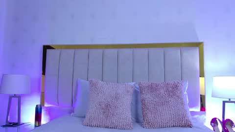 Isabela Martinez online show from April 2026 03:24:02 AM