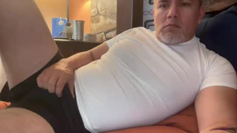 Snapshot of elvecinoequipadon chatting on June 2026 03:36:01 PM Petrhus Rockpic online show from June 2026 03:36:01 PM