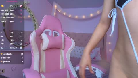 Snapshot of ely_cherry18 chatting on December 2024 12:26:01 AM Ely online show from December 2024 12:26:01 AM