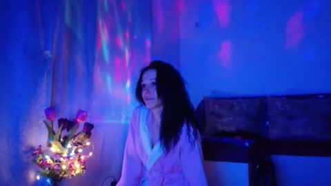 Elisa online show from February 2025 12:21:02 AM